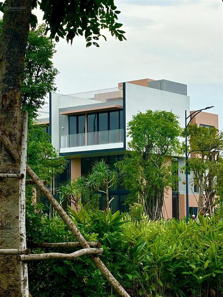 Bán căn song lập đã bàn giao kề resort clubhouse