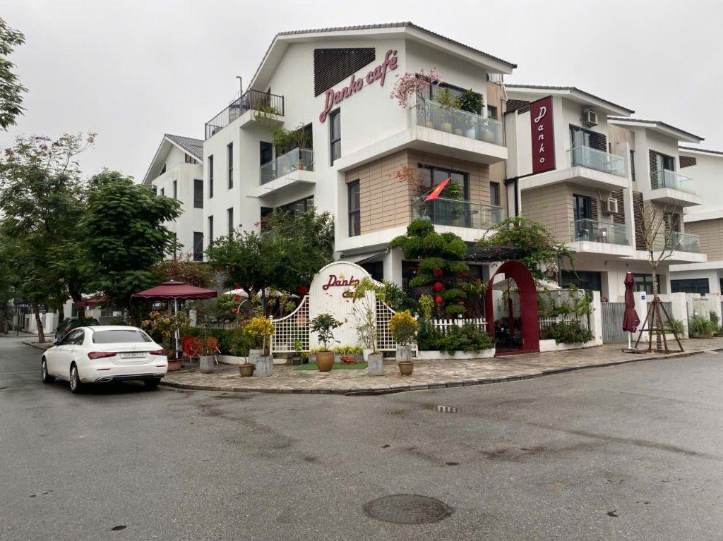 Chính chủ bán gấp biệt thự  An Vượng Villa, DT 300m2, lô góc siêu thoáng