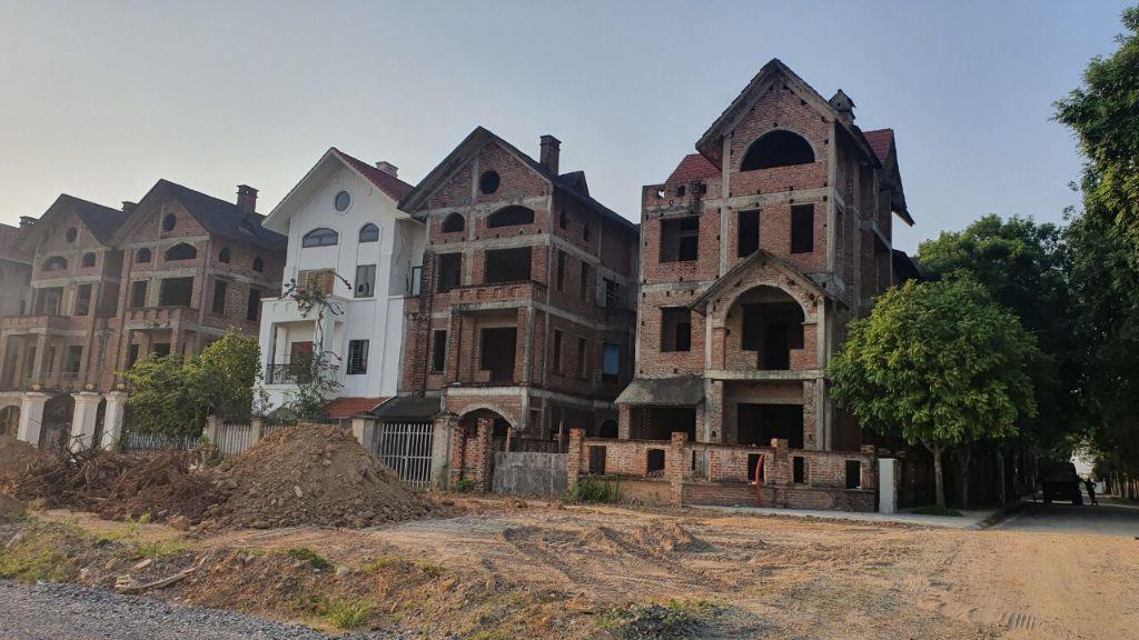 Bán cặp biệt thự 255m2, view sân golf kđt Phương Viên - Splendora, trục đường 40m, chỉ 249tr/m2