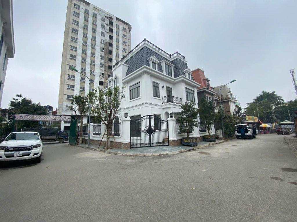 Bán BT phố Sa Đôi, DT 206m2, lô góc 3 mặt tiền, KD đỉnh, ra Vin Mễ trì 2 chỉ 700m