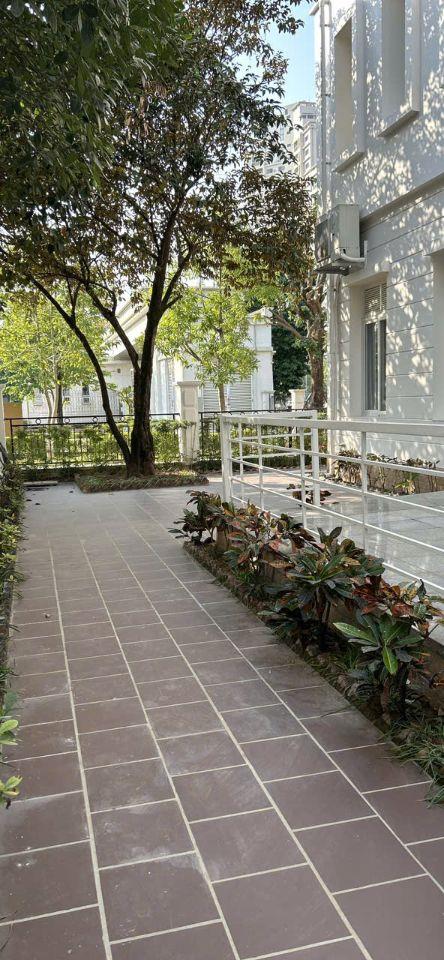 Bán nhanh biệt thự 270m2 KĐT Mailand Hanoi city, giá rẻ chỉ 219tr/m2