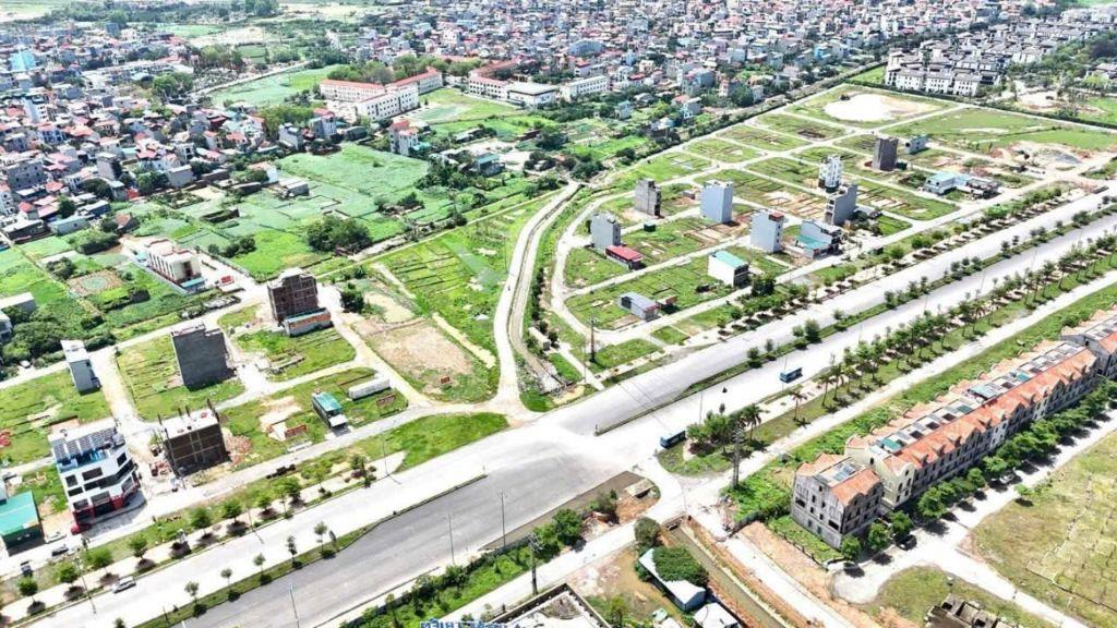 Bán đất dịch vụ An Thượng, DT 102m2,  giá chỉ 15.5 tỷ