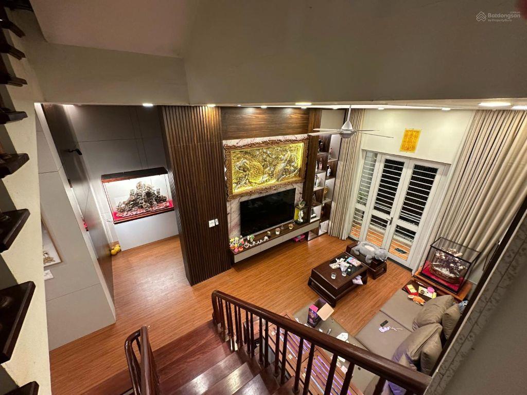 Bán biệt thự Lideco, DT 145m2 full nội thất xịn xò, view công viên, giá nhỉnh 24 tỷ 