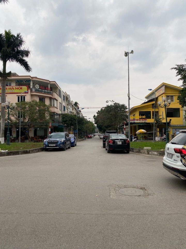 Bán biệt thự Tân Tây Đô, DT 254M2, 3 tầng giá đầu tư chỉ 29.6 tỷ