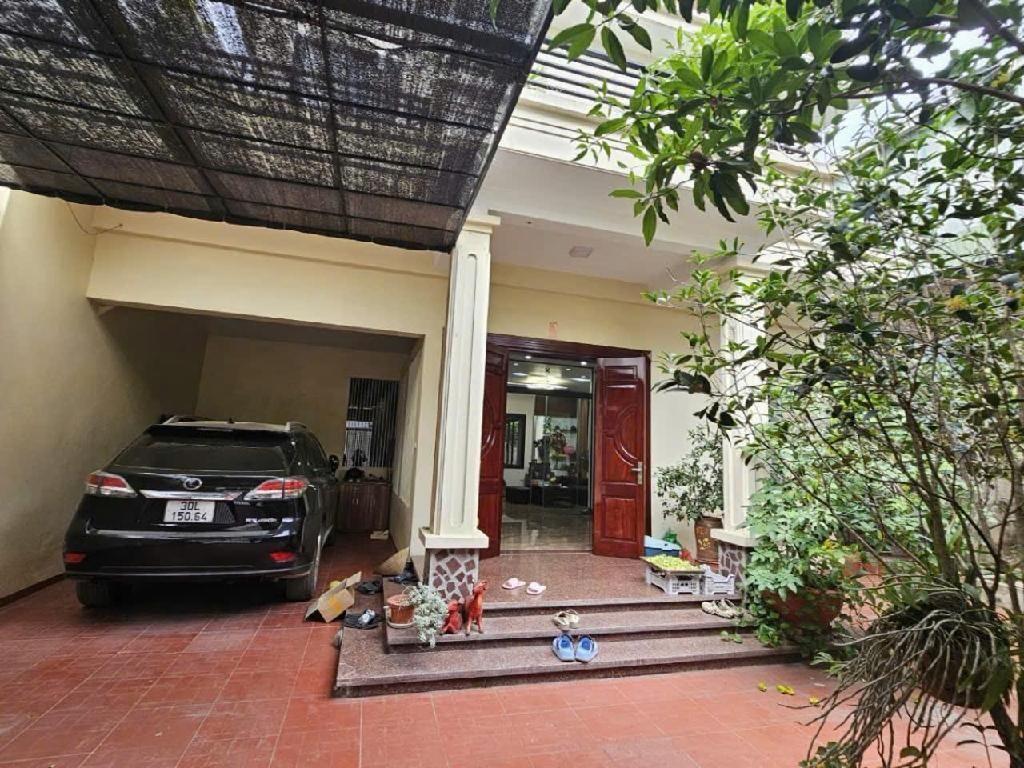Bán biệt thự Tân Tây Đô, DT 274m2, 3 tầng, hoàn thiện đẹp, giá nhỉnh 32 tỷ