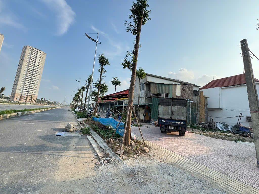 Bán đất mặt đường Vành đai 3.5, Di Trạch, DT 75m2, mt 7.8m, lô góc, giá chỉ 19 tỷ
