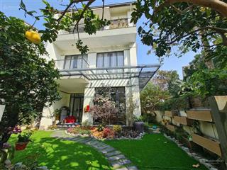 Qũy biệt thự mặt hồ siêu đẹp vinhomes thăng long,  0977 164 ***