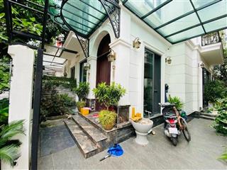 Bán biệt thự 150m2 Vinhomes Greenbay, nội thất cao cấp