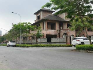 Bán biệt thự đl hoa phượng, dt 248m2, full nt sang chảnh, giá mềm