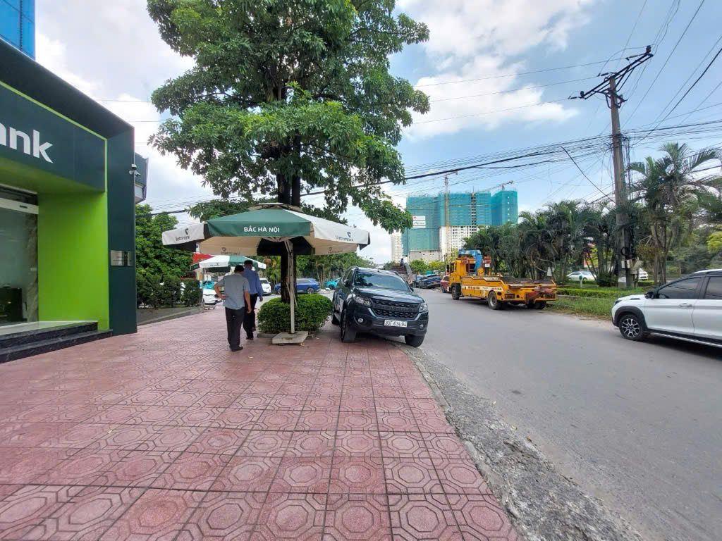 Bán nhà MP Vạn Xuân ( quốc lộ 32), Trạm Trôi, DT 107m2, 7 tầng, mt 6m giá chỉ 31 tỷ