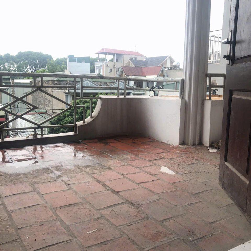 Bán nhà mặt đường 72, Ngãi Cầu, DT 82m2 3 tầng giá chỉ 13.9 tỷ