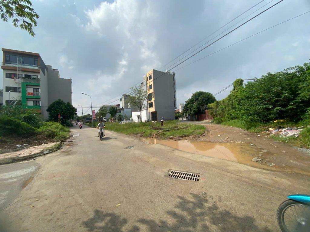 Bán lô góc 121m2 đất DV 6.9ha Vân Canh, trục chính 24m, building, giá đầu tư chỉ 27.9 tỷ