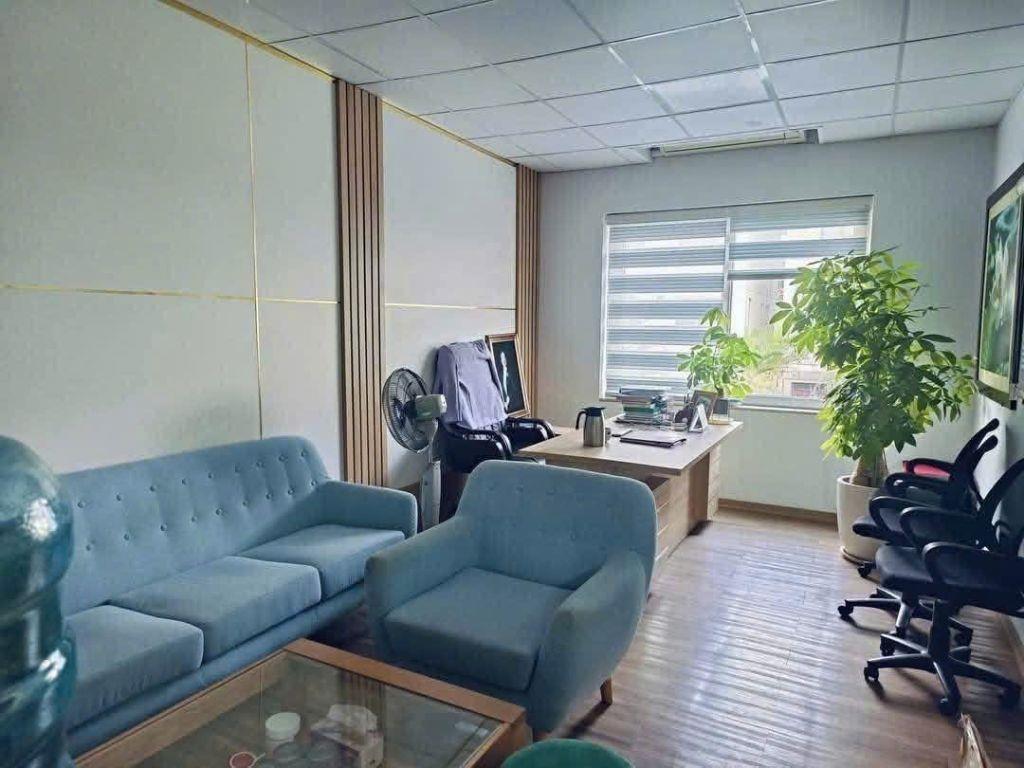 Hiếm! Bán biệt thự 190m2 trục chính KCN Tây Mỗ, kinh doanh, giá siêu rẻ