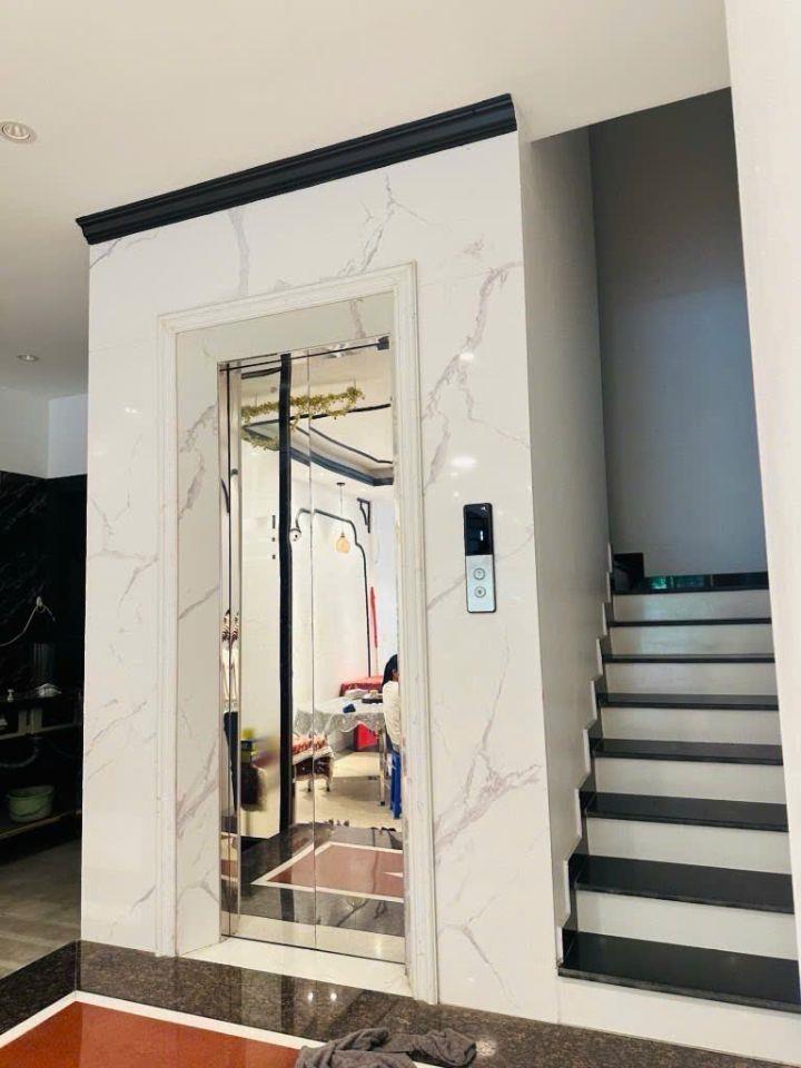 Bán nhà Trũng Trên, xã Kim Chung, DT 75m2, mt5m, 6 tầng, TM, giá chỉ 15.4 tỷ
