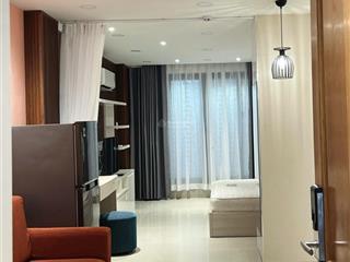 Căn hộ 1pn mặt tiền  ban công  thang máy  nguyễn trãi  q1  gần vincom  bùi viện