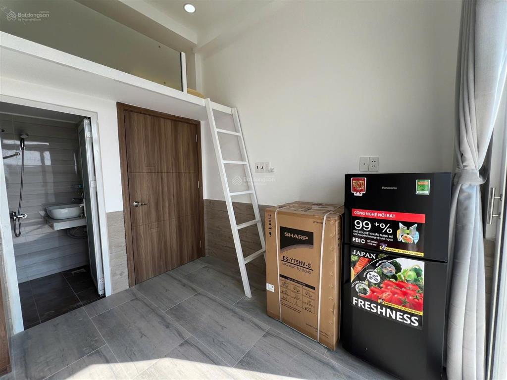 Studio vừa trống  phòng đẹp như hình  tách bếp  ban công vị trí tạ quang bửu q8  parcmall