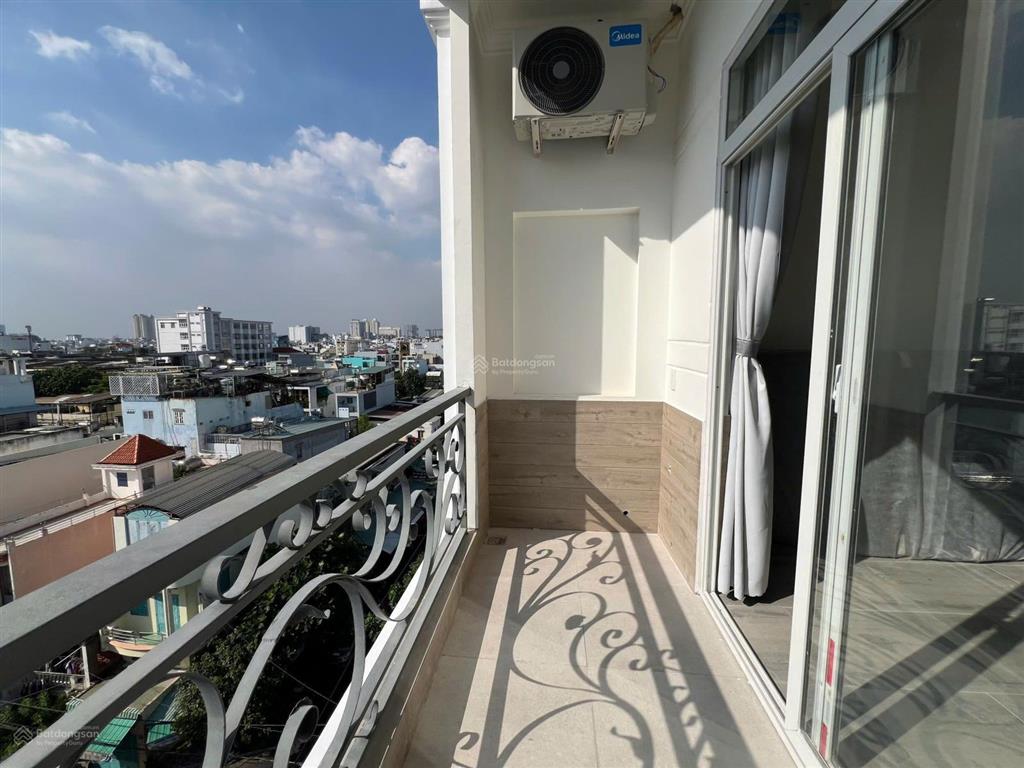 Studio vừa trống  phòng đẹp như hình  tách bếp  ban công vị trí tạ quang bửu q8  parcmall