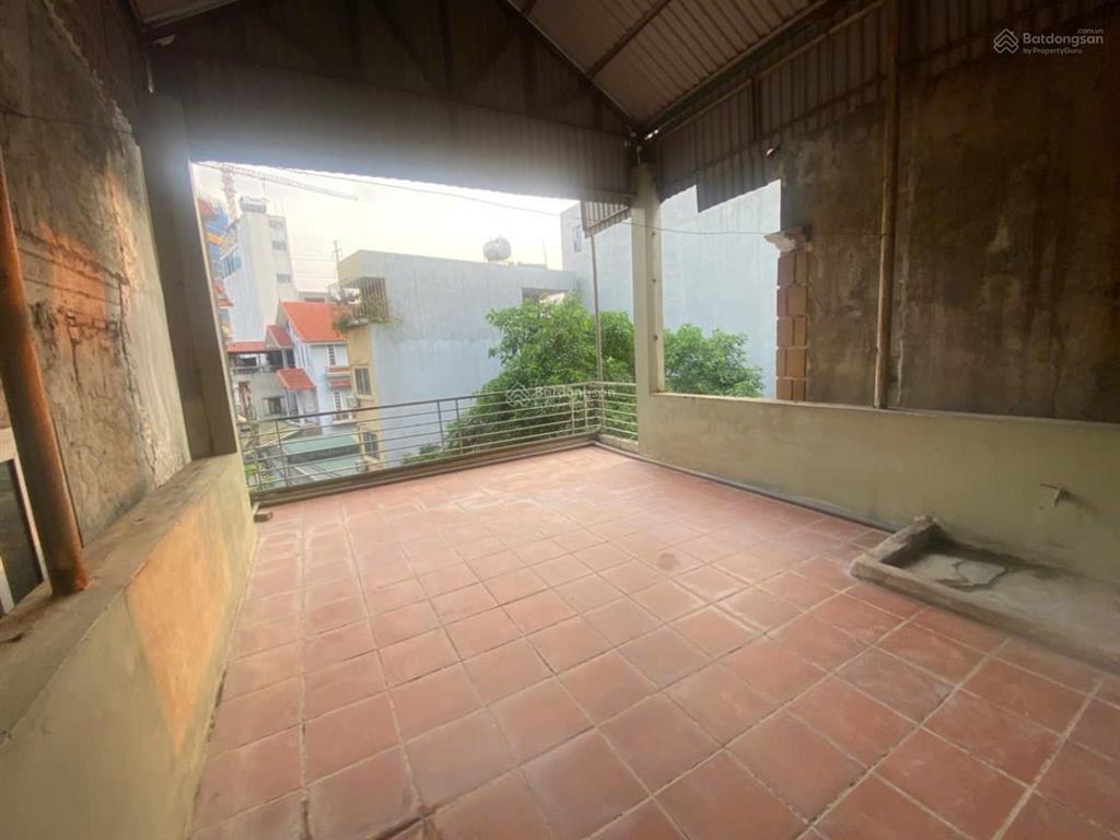 Cần bán rẻ nhà dân xây 3t 60m2. mt4.8  ngõ thông  taxi đỗ/vào nhà chỉ 11.8 tỷ