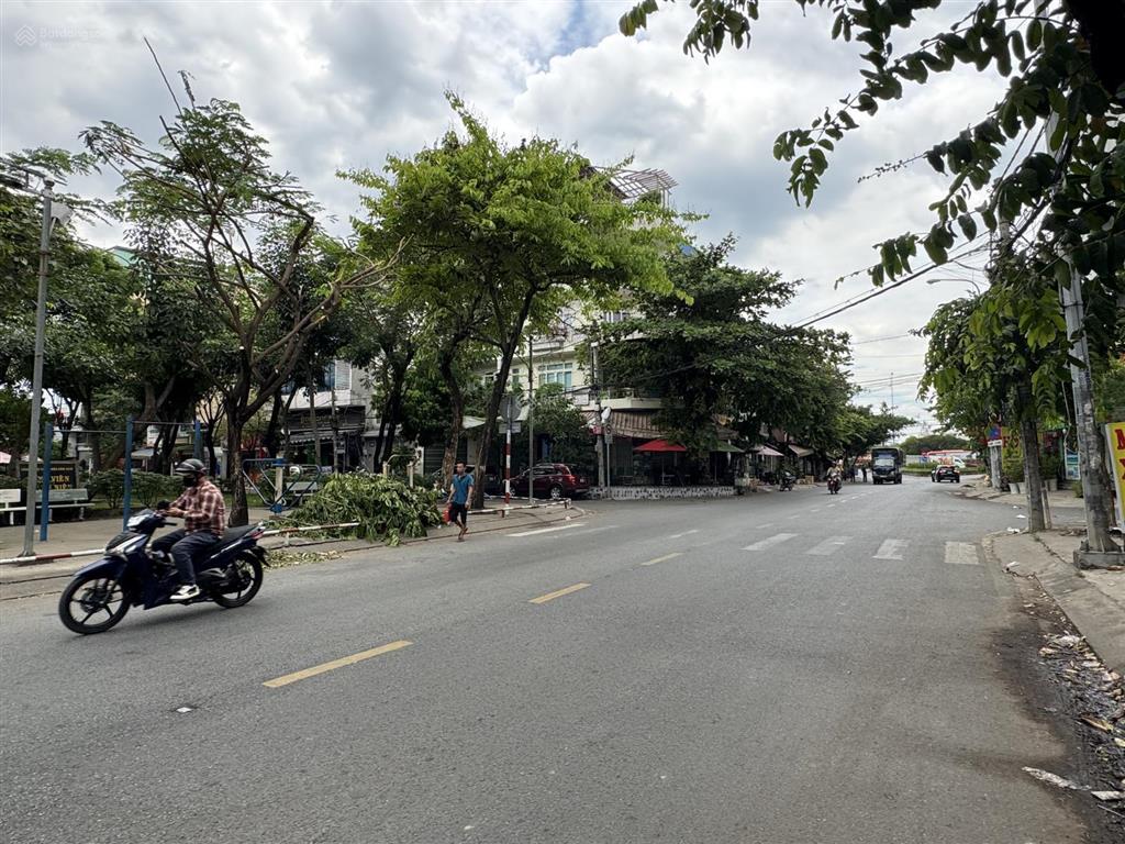 Chủ kẹt bán nhanh nhà mt khu nam long q12 hcm  vị trí kd sung dt 4,5x18m giá 8,3 tỷ còn bớt