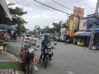 Đất đẹp ngay trung tâm phường. dt 117,5m2 giá 5,8 tỷ thương lượng tốt !
