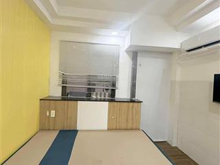 Chdv 5 tầng  thang máy  hai bà trưng q1(1011)  dòng tiền 50tr/th  19.8 tỷ