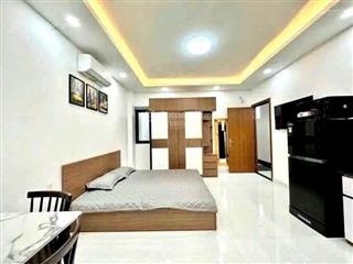 Gấp bán chdv cao cấp khu phan xích long phú nhuận, 7 tầng thang máy, khoán 85tr tháng, ngang 5m6
