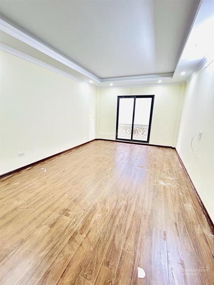 Bán nhà đẹp vương thừa vũ 50m 6 tầng thang máy gara ô tô
