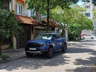 Bán đất đấu giá giang biên  vỉa hè  ô tô tránh  cách 99m ra 3 trường học  giáp khu đt việt hưng
