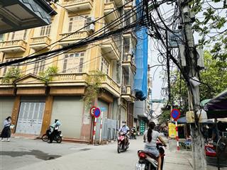 Mua một được hai. chủ nhà cần thanh khoản nhanh 2 căn mặt ngõ ô tô  kinh doanh  view hồ
