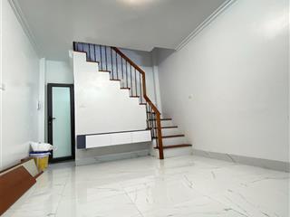 Bán căn hộ lê văn hiến, cổ nhuế, 3 ngủ cách 1 nhà ô tô tránh, ngõ thông, nội thất đủ, giá 4,6 tỷ