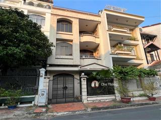 Bán biệt thự khu compound đường hồ văn huê, phú nhuận, 7.1x16.1m, 3 tầng, 30 về 25 tỷ