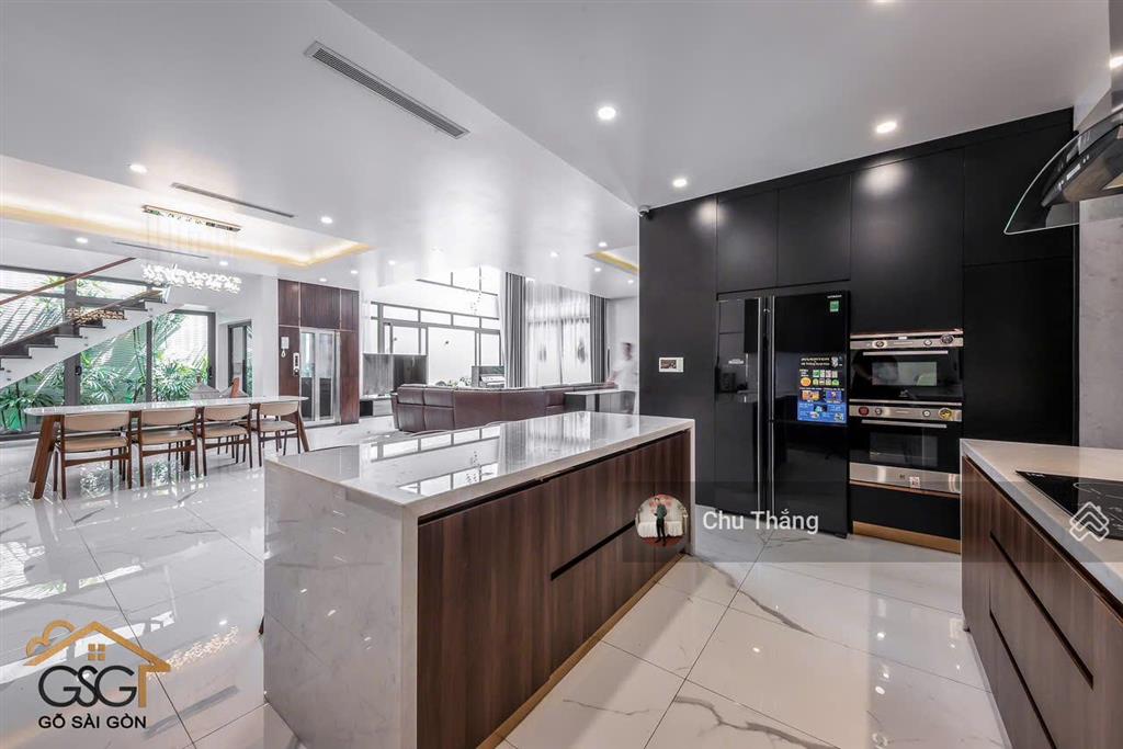75tỷ về 55tỷ  toà nhà 9x20m 2 mt ngay chợ tân bình 7 tầng vừa ở vừa cho thuê hdt 110tr