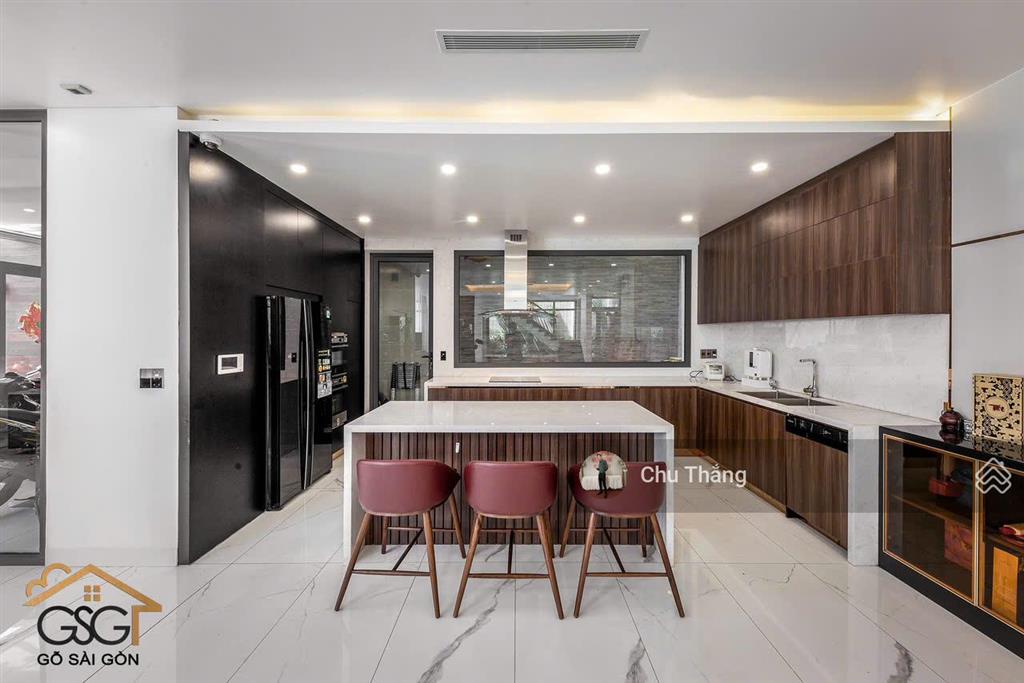 75tỷ về 55tỷ  toà nhà 9x20m 2 mt ngay chợ tân bình 7 tầng vừa ở vừa cho thuê hdt 110tr