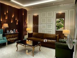 Nhà mặt tiền ni sư huỳnh liên 6.75x18m nhà 5 tầng mới duy nhất tại phường 10 giảm 3 tỷ