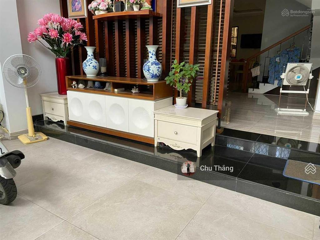 Nhà mặt tiền ni sư huỳnh liên 6.75x18m nhà 5 tầng mới tại phường 10 giảm 4 tỷ