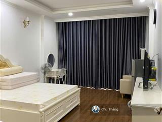 Mt phổ quang trệt 2 lầu 20 về 18ty nhà mới hdt 40tr