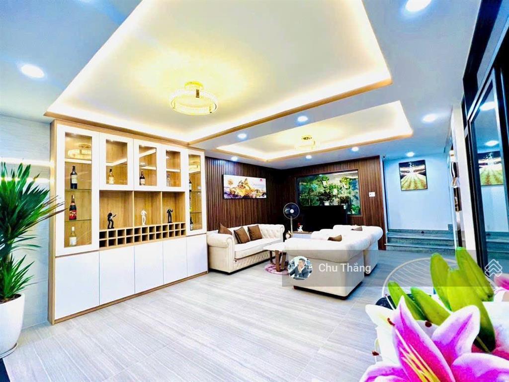 Nhà 3 lầu mới ở ngay 4.6x18 trệt 3 lầu khu bàu cát chỉ 11.5ty