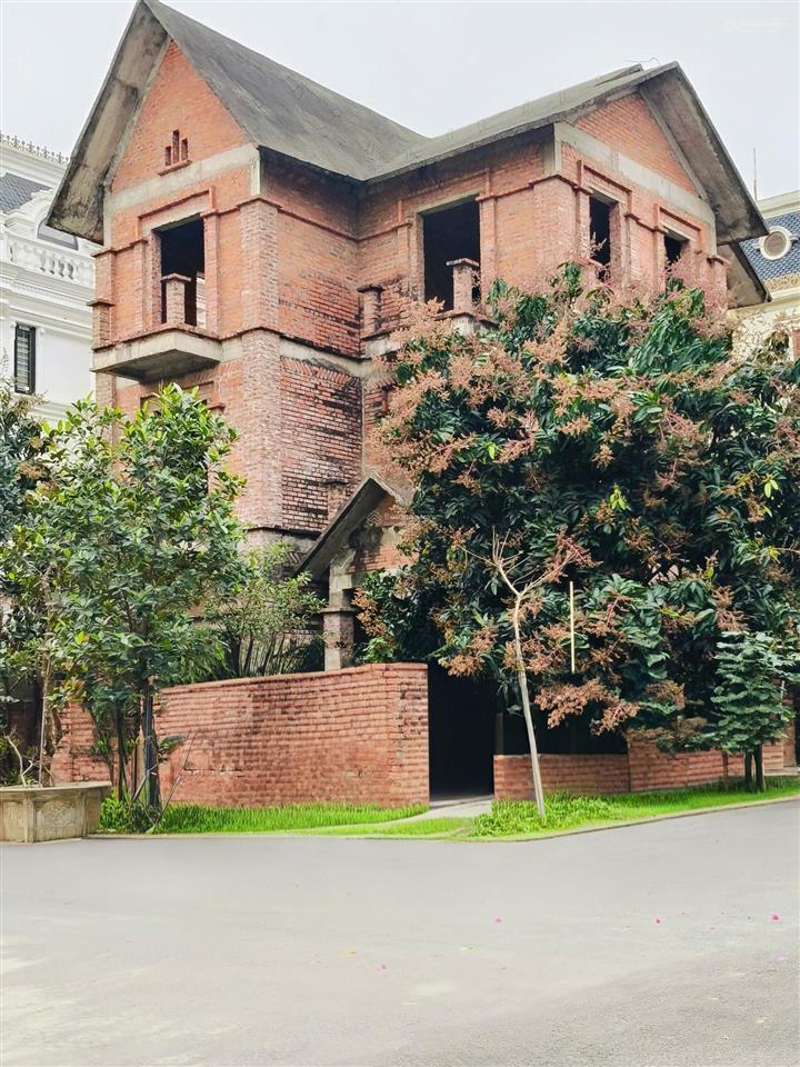 Bán liền kề việt hưng nhà thô nguyên bản chủ đầu tư. mt=7m