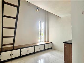 Phòng trọ mới gác cao, sàn rộng nội khu an ninh, an toàn gần ngã tư thủ đức đường lê văn việt