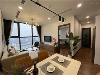 Chủ nhà thiện chí bán căn 2 ngủ 54m2 tầng trung giá cực tốt tại mipec rubik