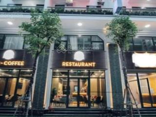 Bán nhà mặt phố võ chí công, dt 160m2 x 2 tầng, mặt tiền 10m, 2 thoáng, giá 80 tỷ.