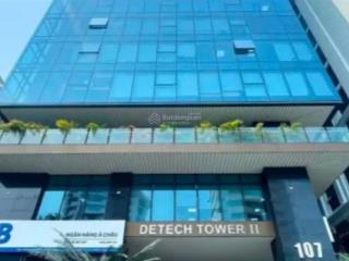 Bán nhà mặt phố phạm văn đồng, dt 200m2 x 8 tầng, mặt tiền 20m, lô góc, thuê 150 tr/ th, giá 70 tỷ.