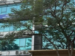 Bán nhà mặt phố ngọc khánh, dt 110m2 x 9 tầng, mặt tiền 9m, lô góc, thuê 200 tr/ thế, giá 75 tỷ.