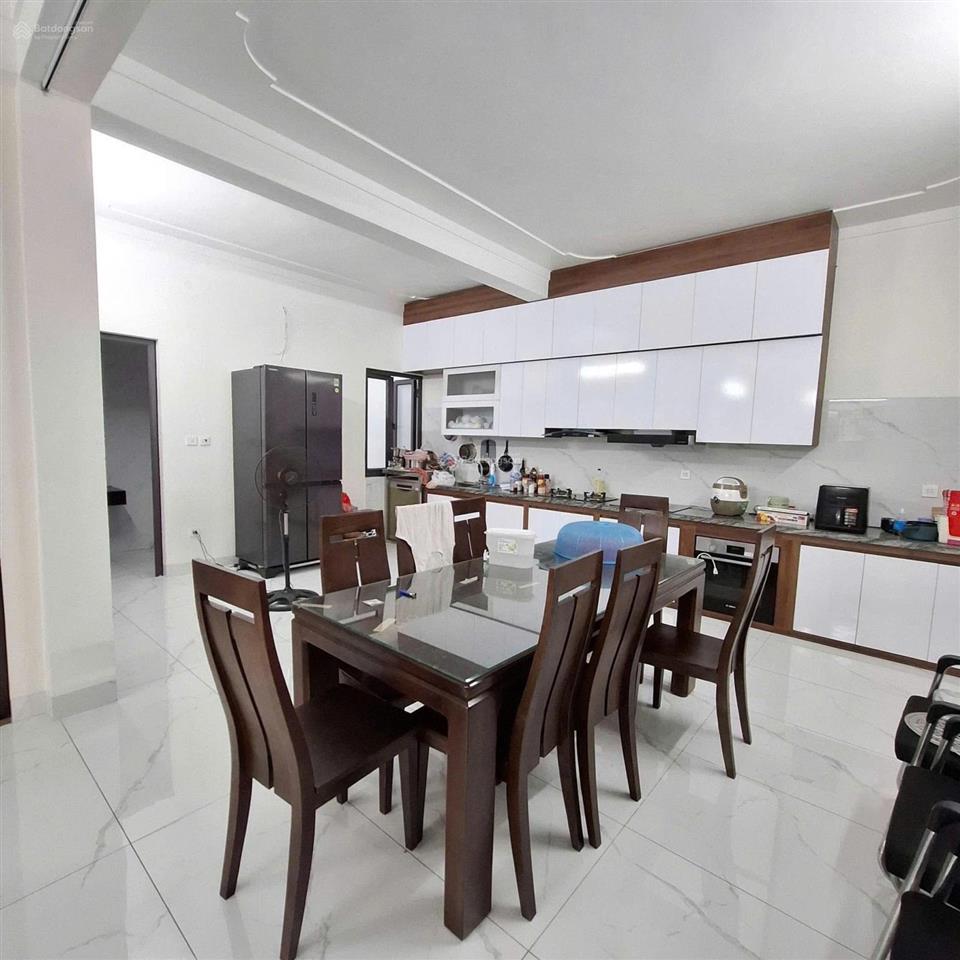 Bán nhà liền kề vạn phúc, hà đông, 60m, 5 tầng, kinh doanh, ô tô đỗ cửa, dân trí cao, giá 16 tỷ.