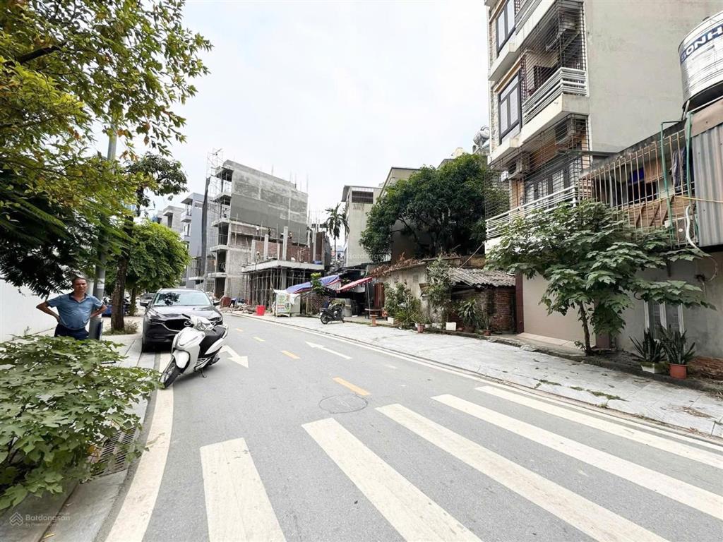 Bán nhà liền kề vạn phúc, hà đông, 60m, 5 tầng, kinh doanh, ô tô đỗ cửa, dân trí cao, giá 16 tỷ.