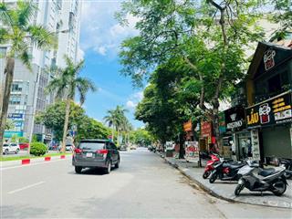 Bán nhà nguyễn khuyến, hà đông. dt 75m, 4 tầng, nhà đẹp, kinh doanh, phân lô, vỉa hè, giá 16,5 tỷ.