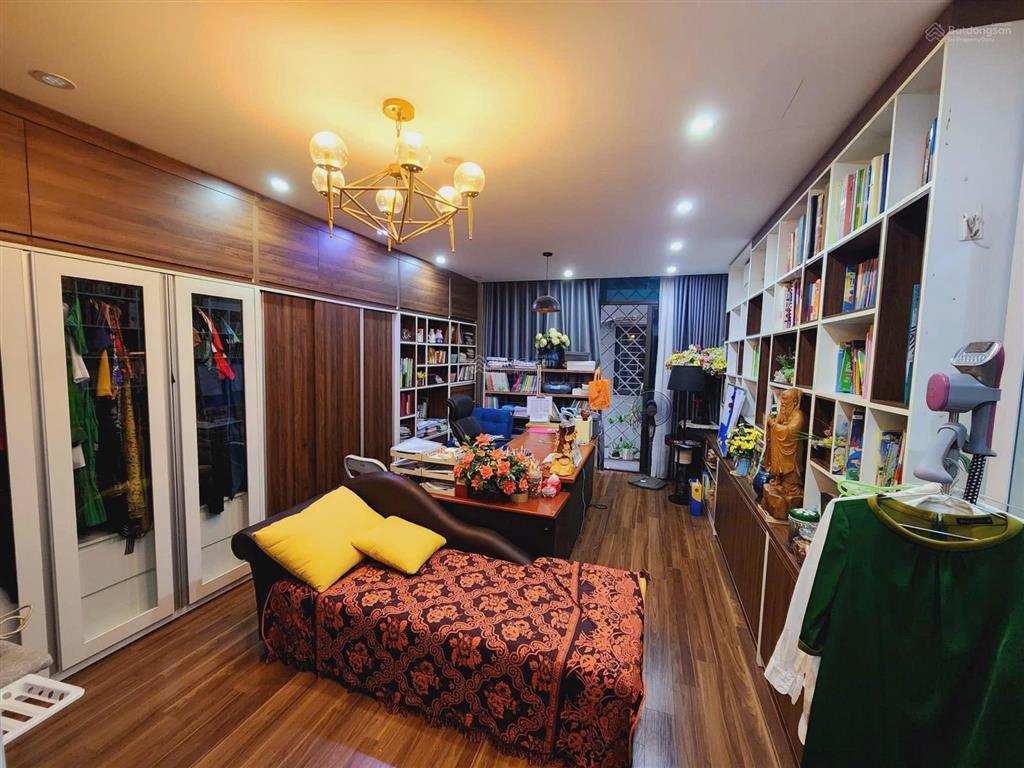 Giảm 500 tr! bán nhà kđt vạn phúc. diện tích 62m2, 5t, vỉa hè, ô tô tránh, nhà đẹp, giá 15,5 tỷ