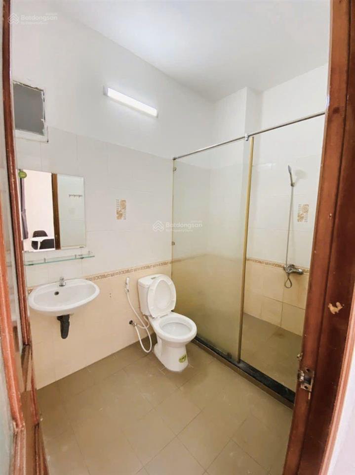 Trống phòng ban công giá cực rẻ  full nội thất  thoáng mát  gần chợ bà chiểu  quận bình thạnh