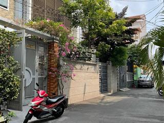 Giá đầu tư. góc 2mt hẻm 7m đường cmt8. q.3. dt 8.5*22m. hợp xây mới. gía 39 tỷ