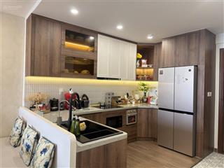 Bán cc the gold view, 7,6 tỷ, 80m2, 2pn, 2wc, tại bến vân đồn, q4, hcm